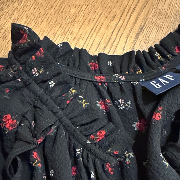 GAP - Picture 6 of 11